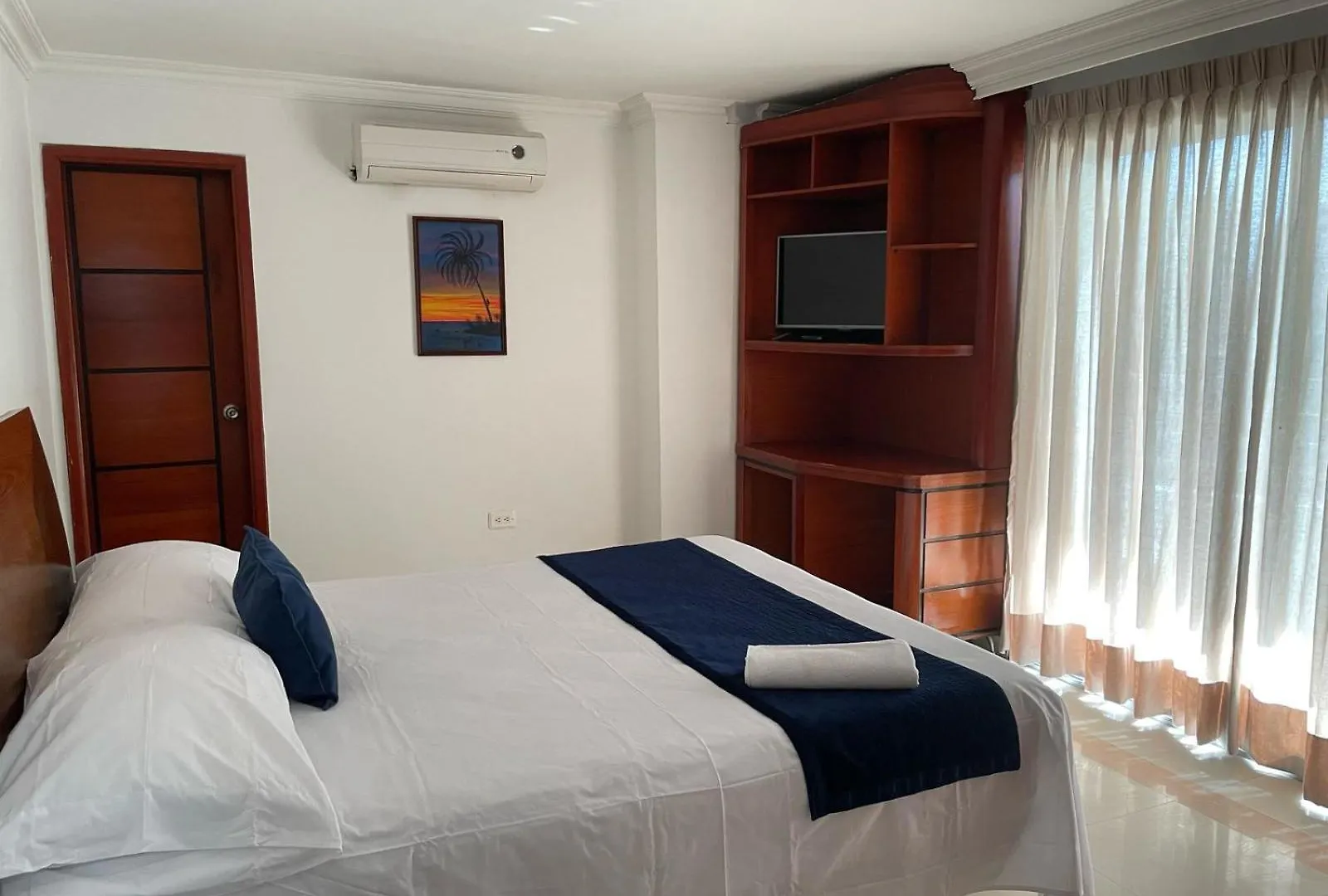 Hotel Charthon Barranquilla contacts